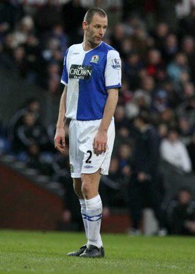 المدافـع الـهـولنــدي انــدري اويــيـــر