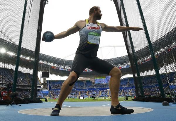 2016-08-12t190935z_1335827848_rioec8c1h7xkr_rtrmadp_3_olympics-rio-athletics-m-discus_reuters