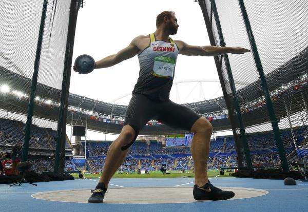 2016-08-12t190935z_1335827848_rioec8c1h7xkr_rtrmadp_3_olympics-rio-athletics-m-discus_reuters