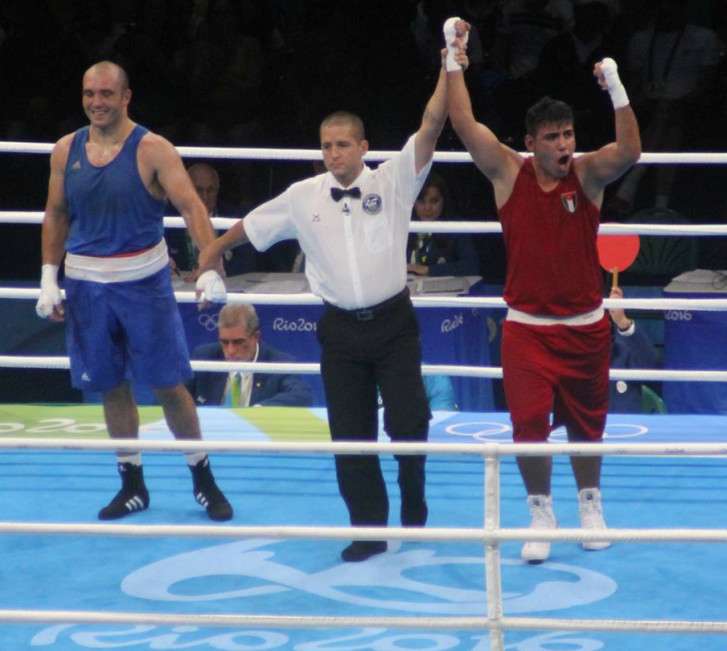 لحظة فوز الملاكم الأردني