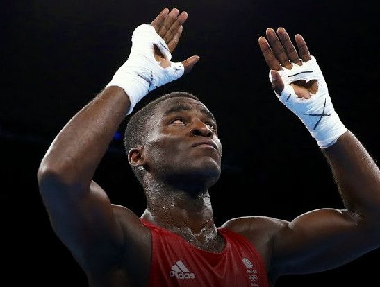 الملاكم البريطاني جوشوا بواتسي