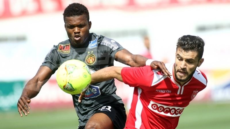 من مباراة النجم الساحلي والترجي الرياضي لحساب  الدوري