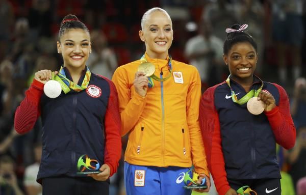 2016-08-15t204831z_826031433_rioec8f1lsuhy_rtrmadp_3_olympics-rio-agymnastics-w-beam_reuters