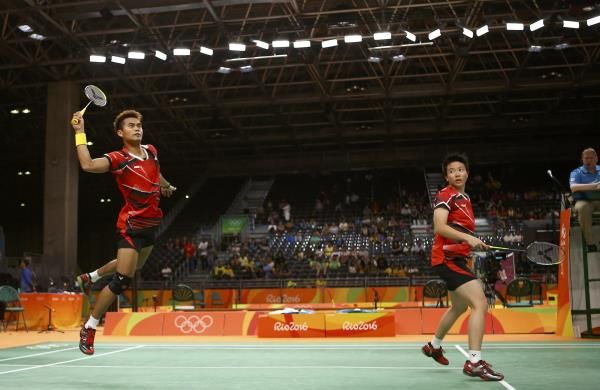 2016-08-15t232840z_1344328787_rioec8f1t7rfa_rtrmadp_3_olympics-rio-badminton-x-doubles_reuters