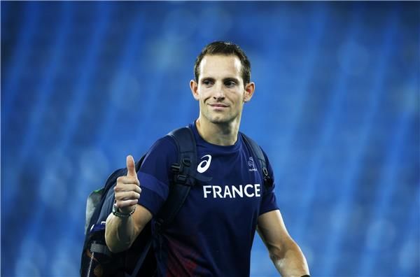  رينو لافيينيه 