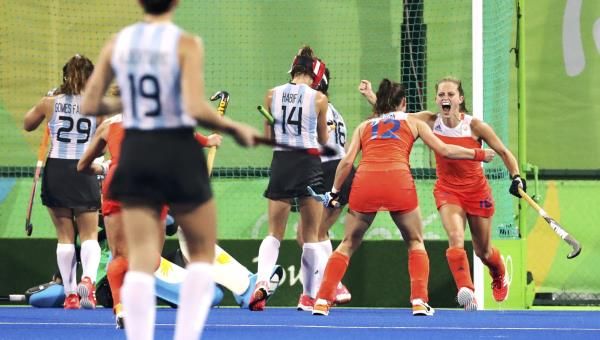 2016-08-16t003820z_1383642849_rioec8g01rvn0_rtrmadp_3_olympics-rio-hockey-w_reuters