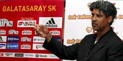 صورة من تقديم ريكارد كمدرب لغلطة سراي