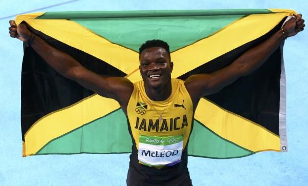 2016-08-17t022853z_1729898916_rioec8h06w3da_rtrmadp_3_olympics-rio-athletics-m-hurdles110_reuters