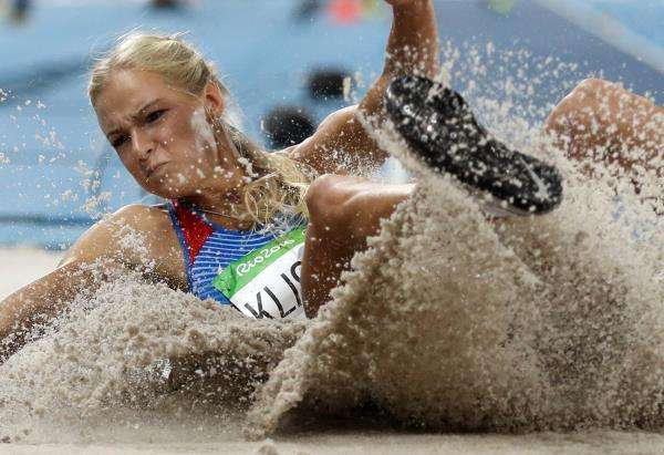 2016-08-17t012131z_892137309_rioec8h03rsp3_rtrmadp_3_olympics-rio-athletics-w-longjump_reuters