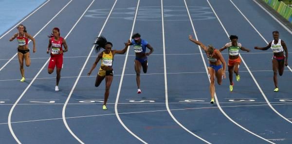2016-08-18t020904z_2054039259_rioec8i05z16w_rtrmadp_3_olympics-rio-athletics-w-200m_reuters