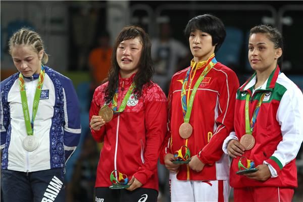 إيري توساكا تحقق ذهبية وزن 48