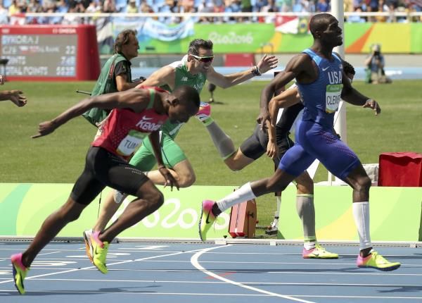 2016-08-18t151958z_864511056_rioec8i16l7x9_rtrmadp_3_olympics-rio-athletics-m-hurdles400_reuters