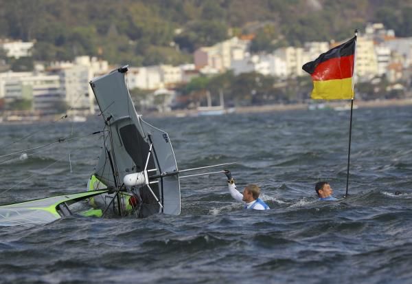  إريك هايل وتوماس بلوسل