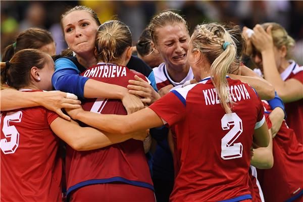 فرحة اللاعبات الروسيات