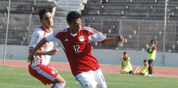 أكرم توفيق بقميص المنتخب المصري للشباب
