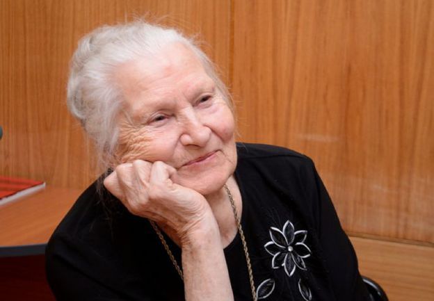 نينا بونوماريفا