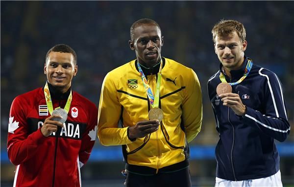 بولت يواصل حصد الميداليات