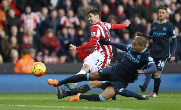2015-12-05t135902z_92325542_mt1aci14210407_rtrmadp_3_soccer-england-stk-mci_reuters