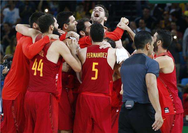 فرحة لاعبو منتخب إسبانيا