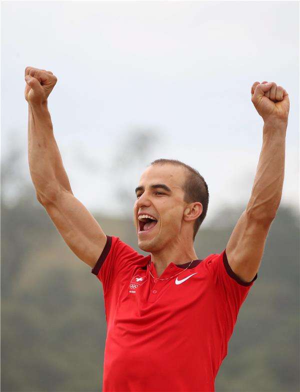 نينو اسشورتر