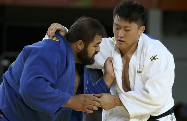 2016-08-12t131334z_51727984_rioec8c10q66x_rtrmadp_3_olympics-rio-judo-m-heavy_reuters