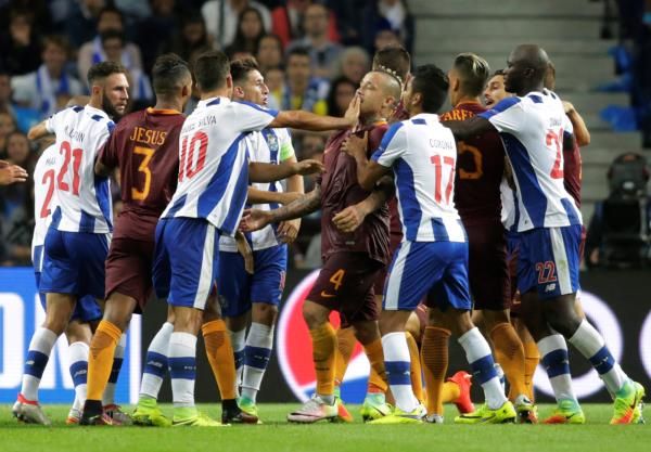 2016-08-17t205323z_1466119272_s1aetwagqlaa_rtrmadp_3_soccer-champions-por-rom_reuters