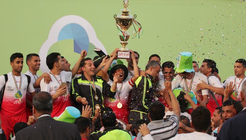 تتويج شباب خان يونس بالكاس