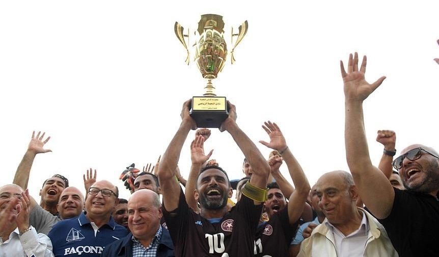 النجمة بطل الكأس