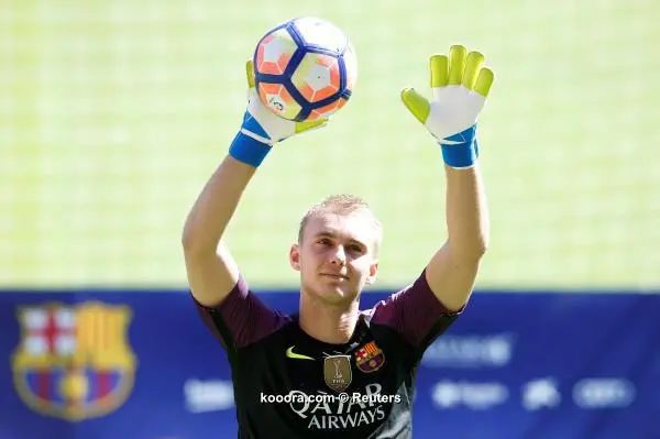 ?i=reuters%2f2016-08-26%2f2016-08-26t112136z_670321456_s1betxqoeqaa_rtrmadp_3_soccer-spain-fcb-cillessen_reuters