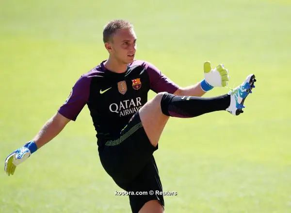 ?i=reuters%2f2016-08-26%2f2016-08-26t112135z_1370263886_s1betxqoepaa_rtrmadp_3_soccer-spain-fcb-cillessen_reuters