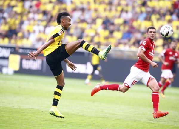2016-08-27t153817z_641361660_lr1ec8r17fjts_rtrmadp_3_soccer-germany-dor-mai_reuters