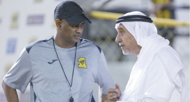 حسن خليفة مساعد المدرب