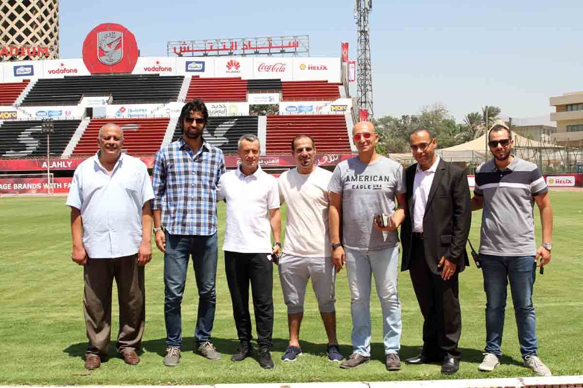 الوفد الأهلي الإماراتي في ملعب "التتش"
