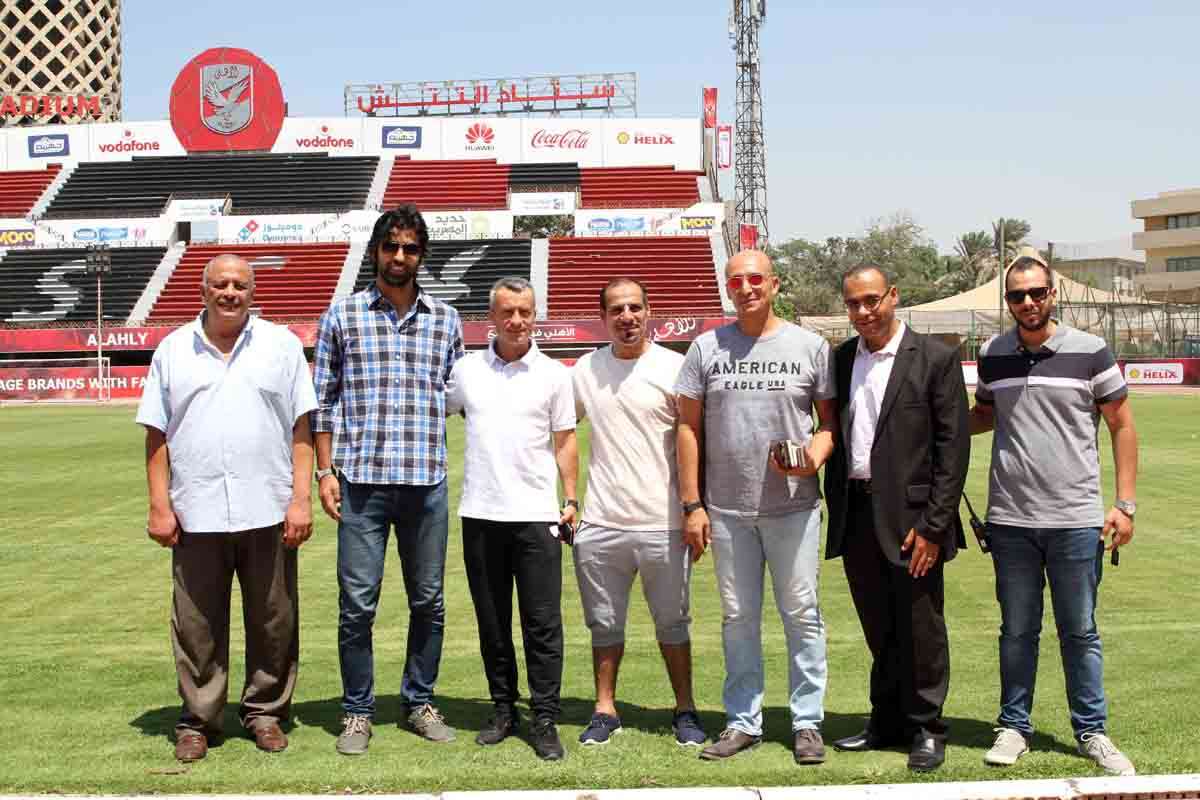 الوفد الأهلي الإماراتي في ملعب "التتش"