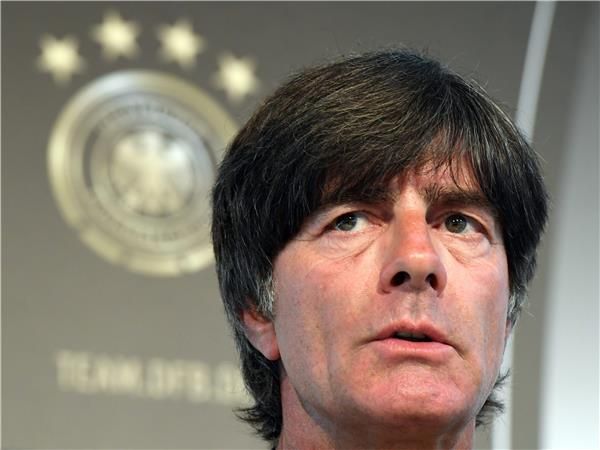 لوف في المؤتمر الصحفي 