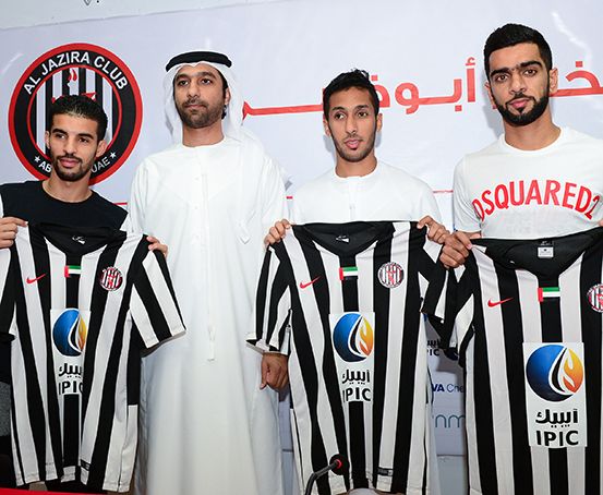 أحمد وعبدالله، وبوصوفة بقمصان الجزيرة