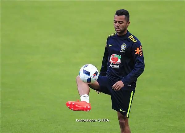 ?i=epa%2fsoccer%2f2016-08%2f2016-08-31%2f2016-08-31-05516117_epa