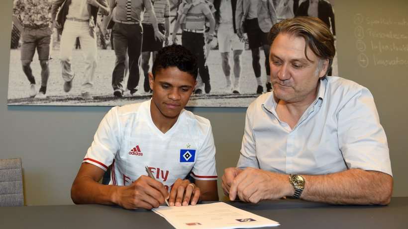 دوجلاس سانتوس