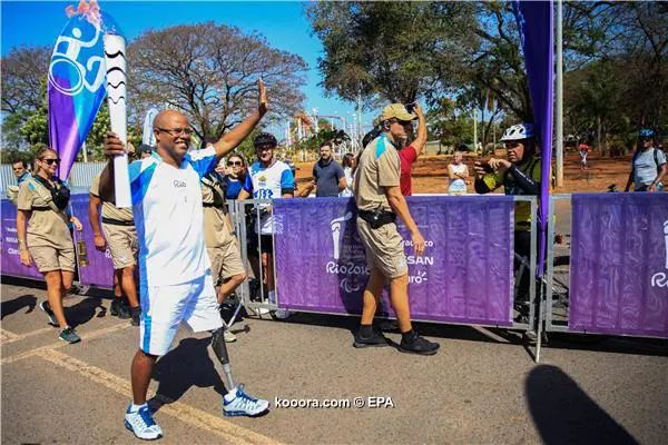 ?i=epa%2fathletics%2f2016-09%2f2016-09-01-05518619_epa