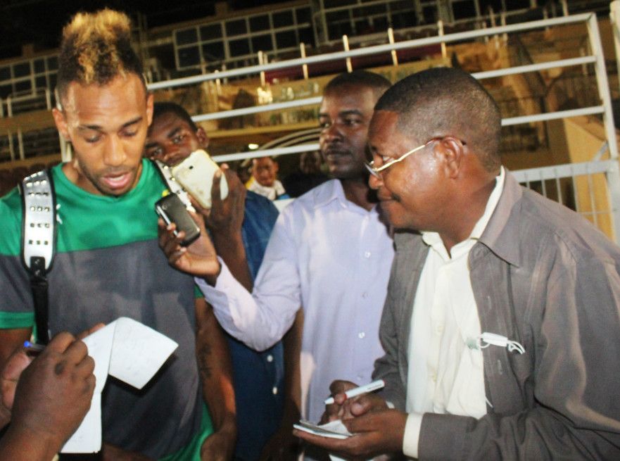 أوباميانج لوسائل الإعلام السودانيه من بينها كووورة