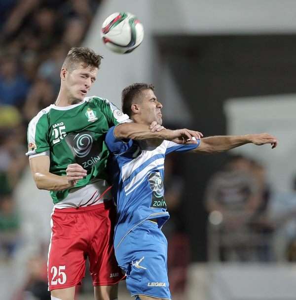 من لقاء الوحدات والرمثا