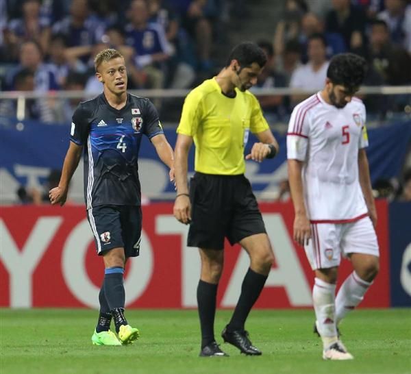 الجاسم في مباراة اليابان والإمارات