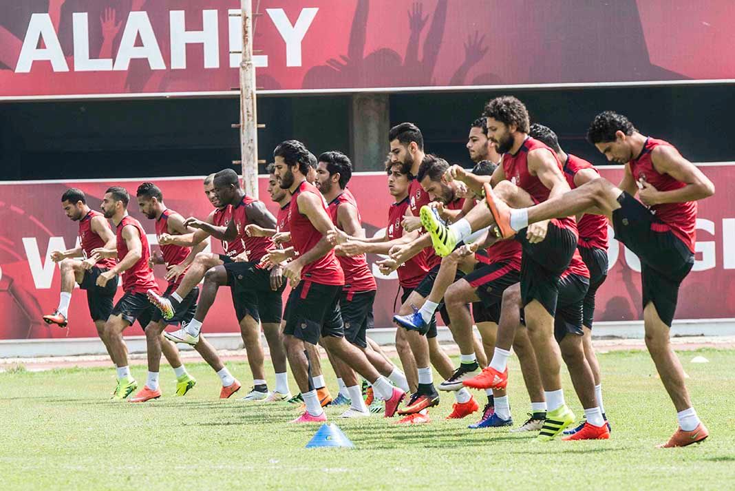 جانب من تدريبات الأهلي