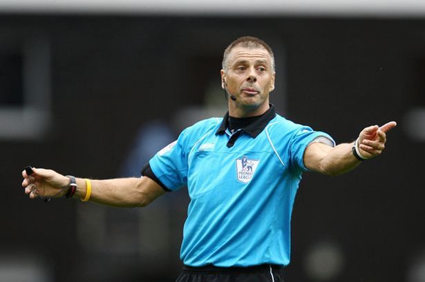 mark-halsey-refereeing-in-2011