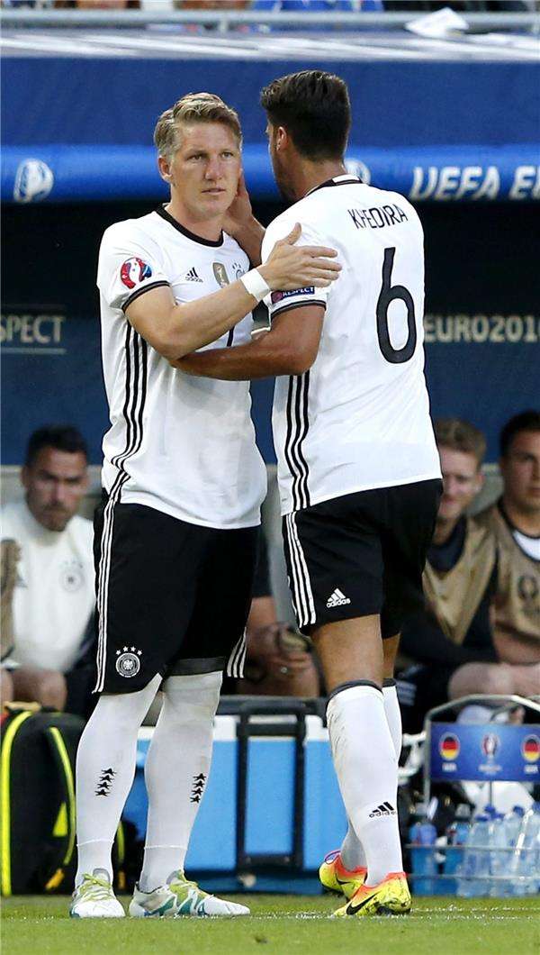 خضيرة وشفاينشتايجر