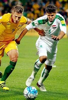 ياسر قاسم (يمين)