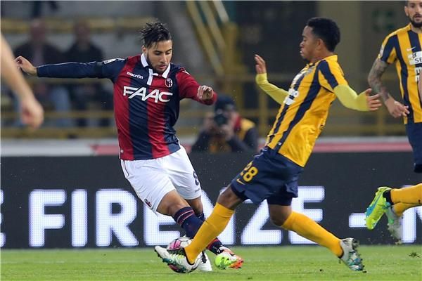  أوربي إيمانويلسون (يمين)