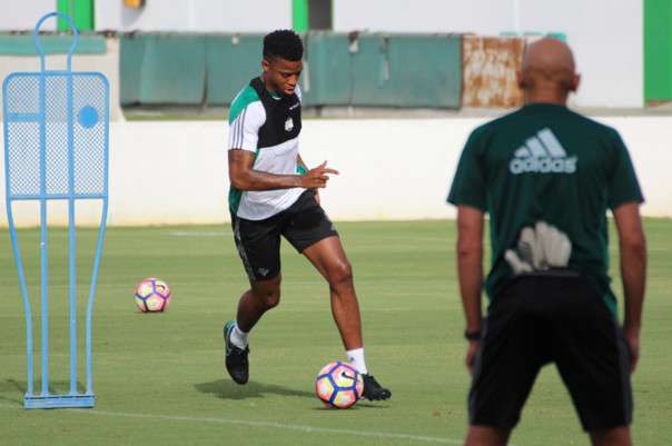 جانب من تدريبات ريال بيتيس