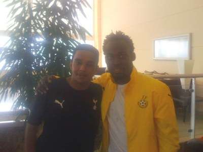 مايكل إيسيين مع مراسل الموقع فراس طنون