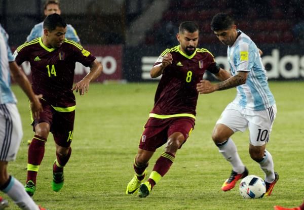 2016-09-07t005517z_1066689219_s1aetzvkifaa_rtrmadp_3_soccer-worldcup-ven-arg_reuters